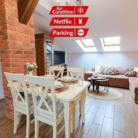 Bronowicka Premium Apartment - 52M2 With Private Parking Cracóvia Exterior foto